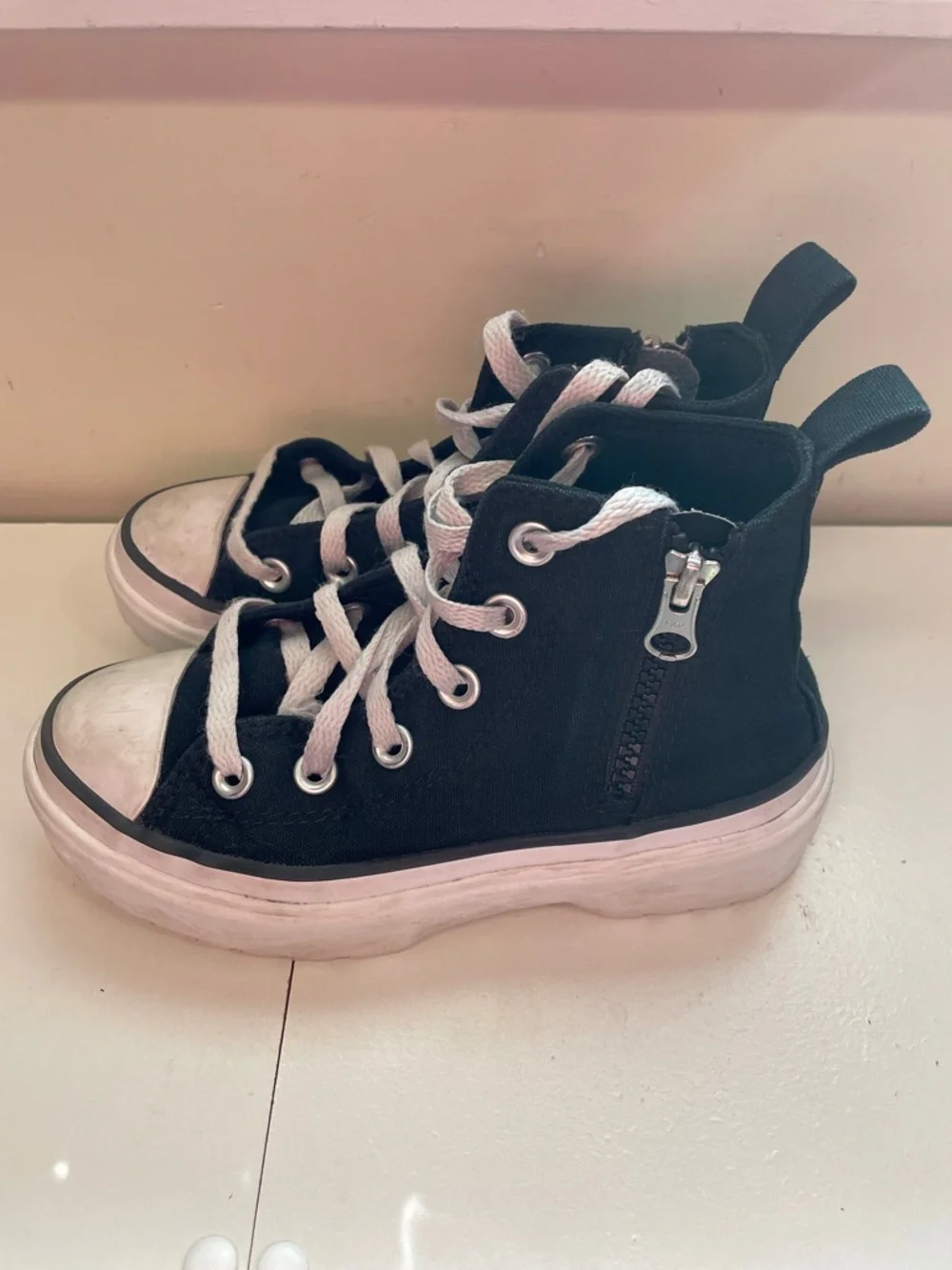 Converse Kids Black High-Top platform Canvas Sneakers
